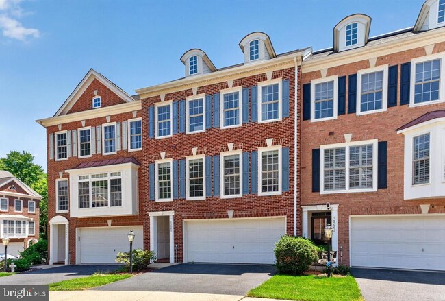 Building Photo - 12003 Mill Rock Dr