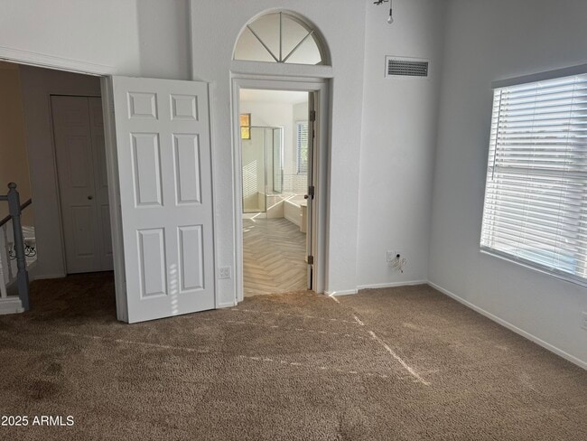 Building Photo - 5437 W Wahalla Ln