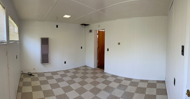 Building Photo - 2 Bedroom Single Family House Stanton Heights