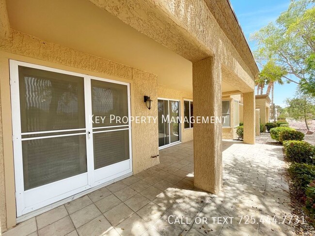 Building Photo - REMODELED 2 BEDROOM 2 BATH TOWNHOME ON THE...