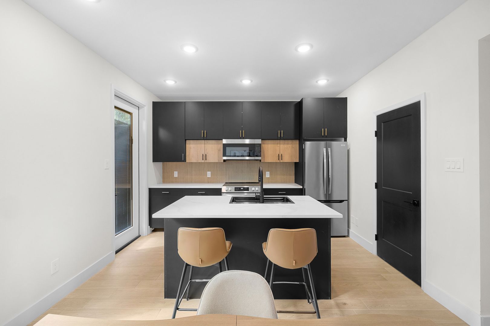 Building Photo - BRAND NEW 4 Bed/4 Bath Townhome Available for August Pre-Lease!