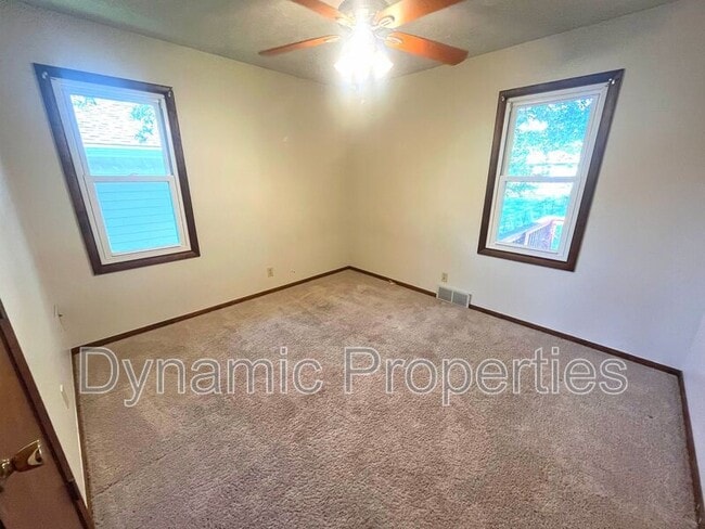 Building Photo - 2028 N 70th St