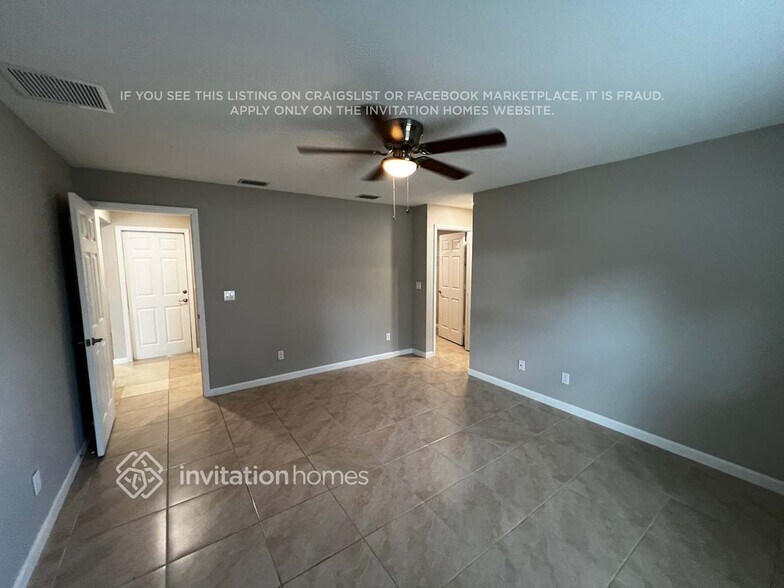 Building Photo - 1659 SW Realty St