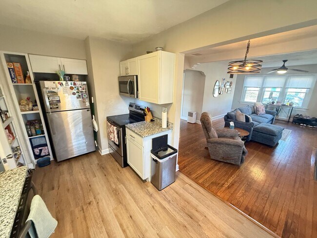 Building Photo - 3 Bed 2 Bath Springfield, MO