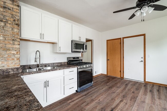Building Photo - Classic Charm with Modern Updates - Upper ...