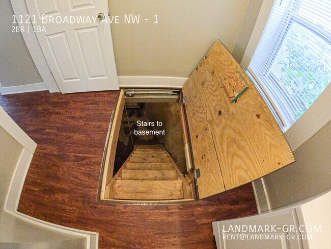 Building Photo - 1121 Broadway Ave NW