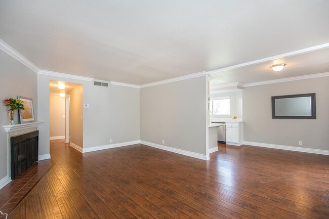 Building Photo - 3709 Summershore Ln