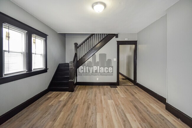 Building Photo - 119 N Euclid Ave