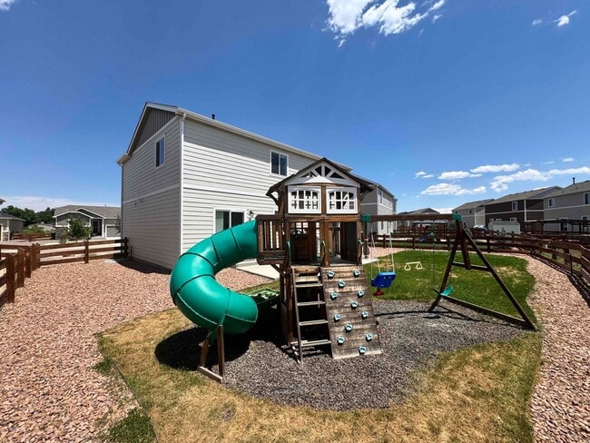 Building Photo - Newer 3 bedroom in Meadowbrook Crossing