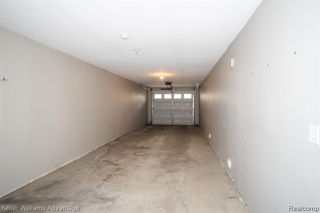 Building Photo - 39862 Rockcrest Cir