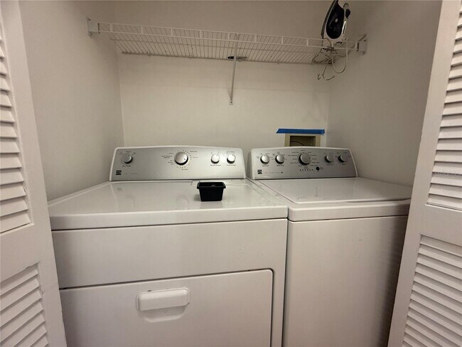 Building Photo - 2459 Sweetwater Club Cir