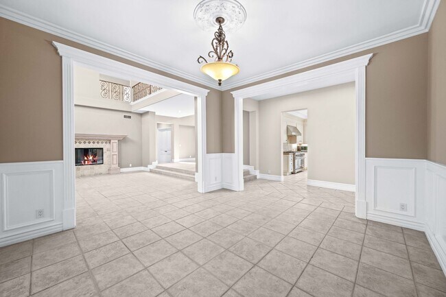 Building Photo - Elegant Dream Retreat in the hills of Stud...