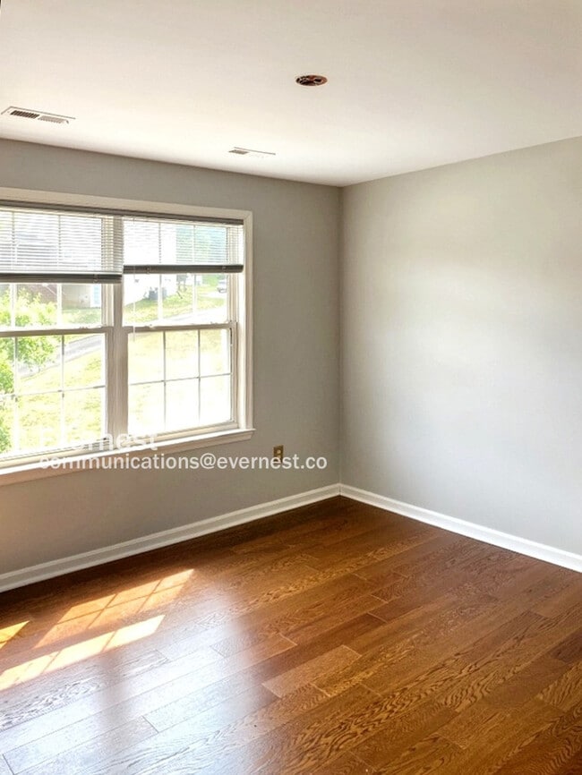 Building Photo - 1008 Black Oak Ct