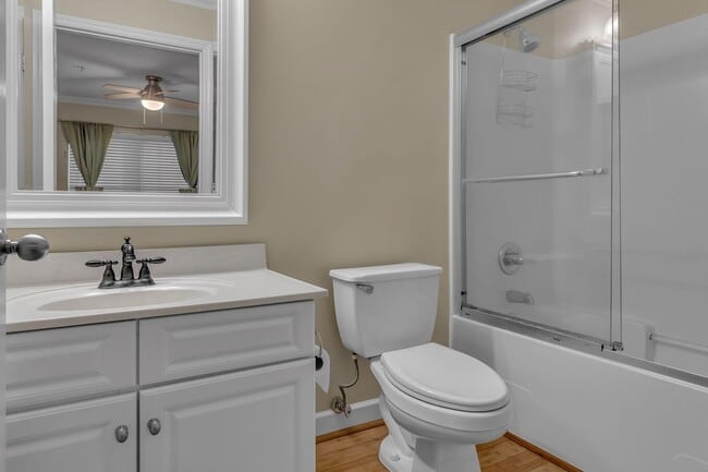 Building Photo - 4274 Calinda Ln