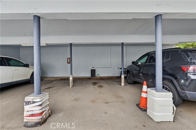 Building Photo - 607 Mound Ave