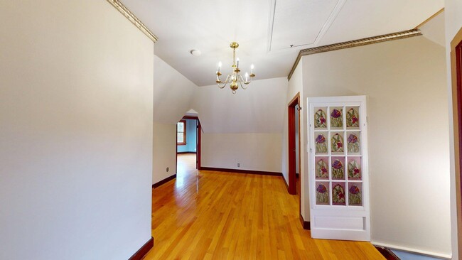 Building Photo - 161 Park Hill Ave