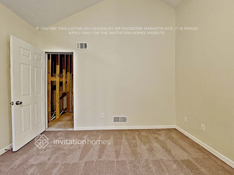 Building Photo - 740 Avening Ct