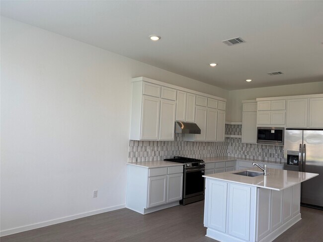 Building Photo - 6307 Serenity View Ln