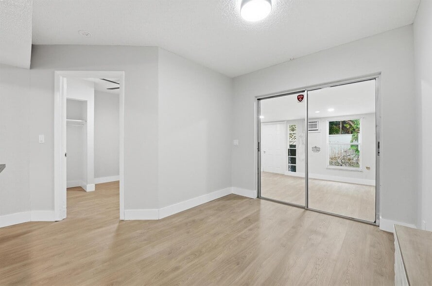 Building Photo - 7318 NW 75th St