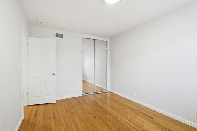 Building Photo - Beautiful Remodeled 3-Bedroom 2-Bathroom Single Family Home