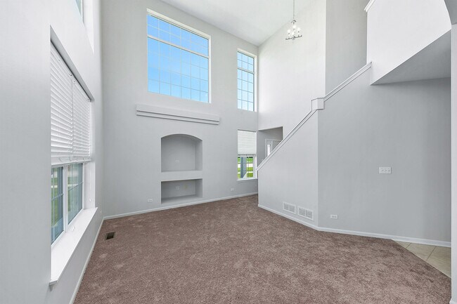 Building Photo - 23844 McMullin Cir
