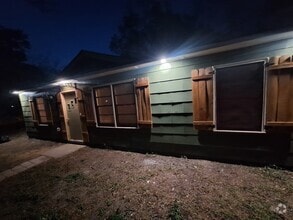 Building Photo - 2641 Leone Dr N