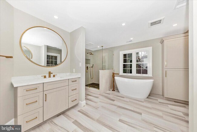 Building Photo - 9723 Beman Woods Way