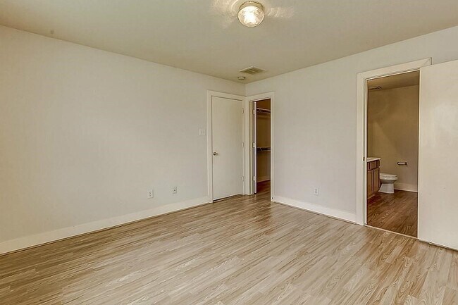 Building Photo - 6302 Torrance Elms Ct