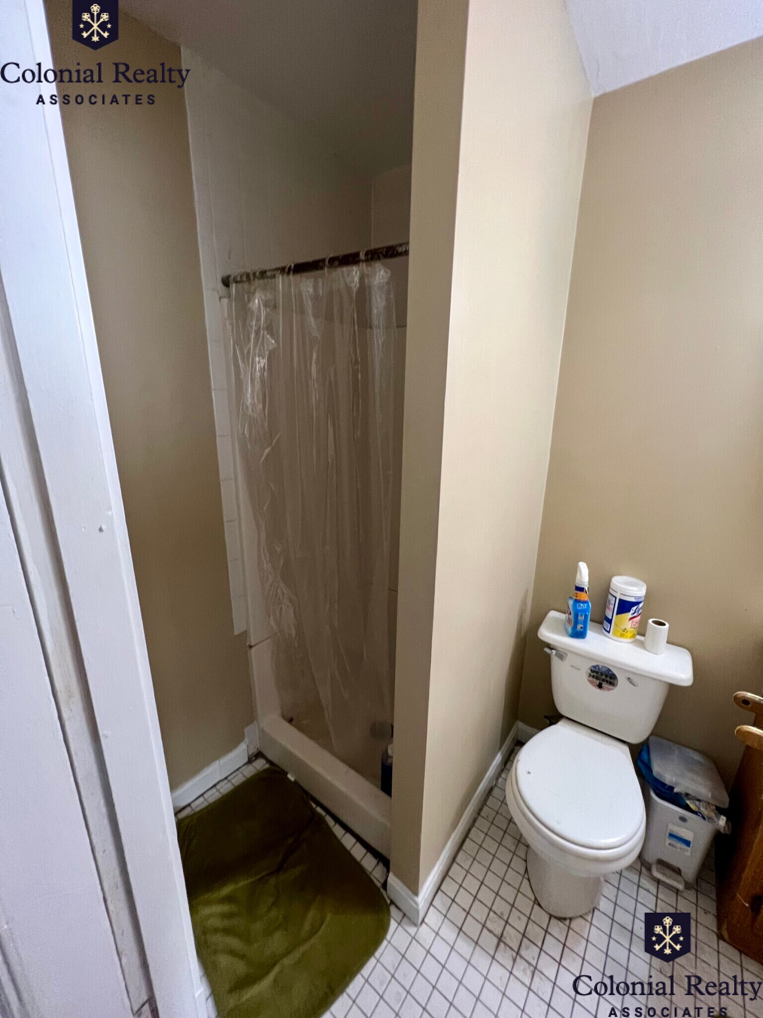 Building Photo - 40 Hooker St