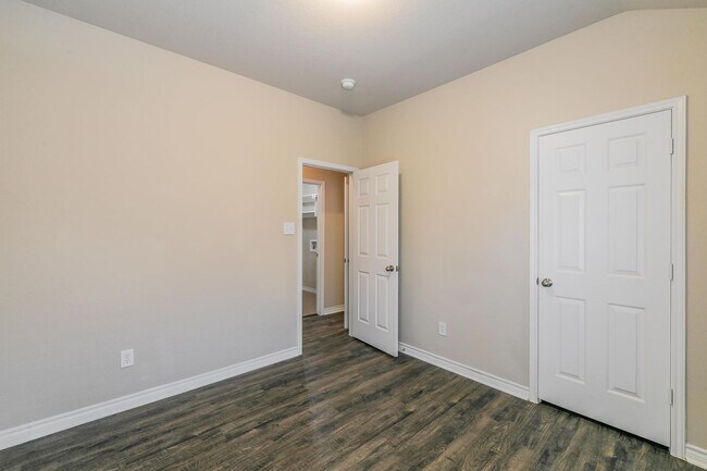 Building Photo - Single story 4 bedroom in Marine Creek Ranch