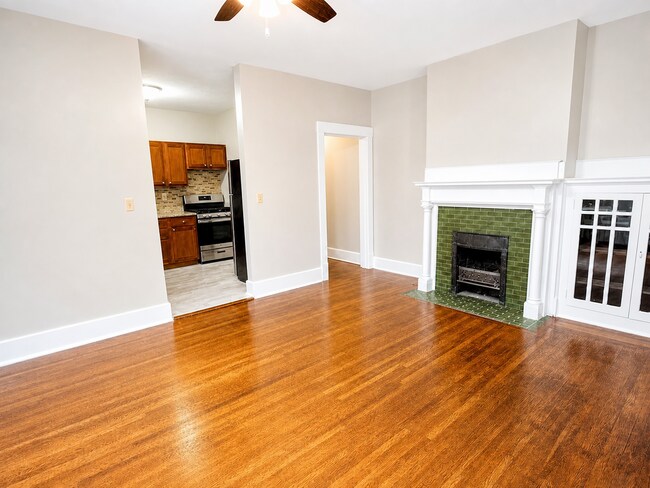 Building Photo - 6608 Dalzell Pl
