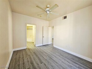 Building Photo - 7143 S Durango Dr