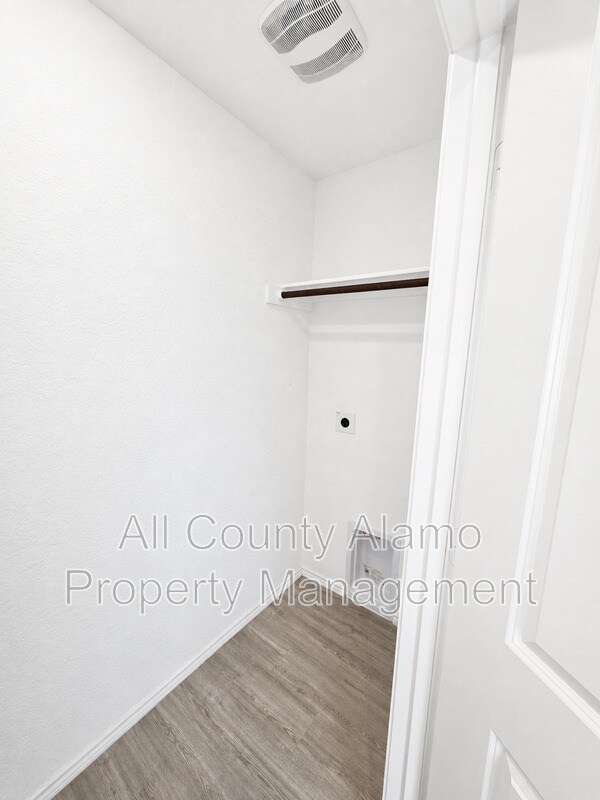Building Photo - 9258 Honey Mesquite