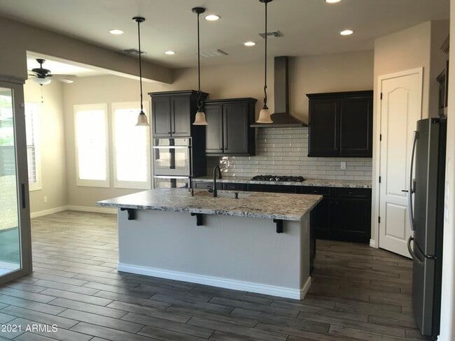 Building Photo - Beautiful Foothills 4 Bed and 3 Bath
