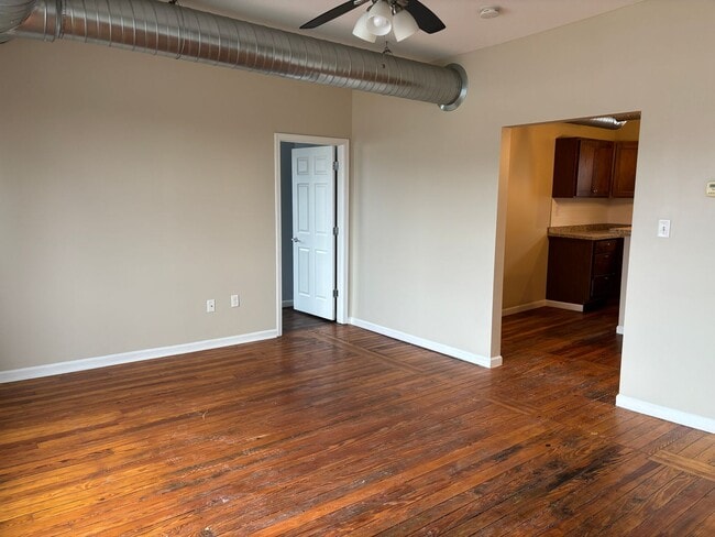 Building Photo - 580 Amherst St