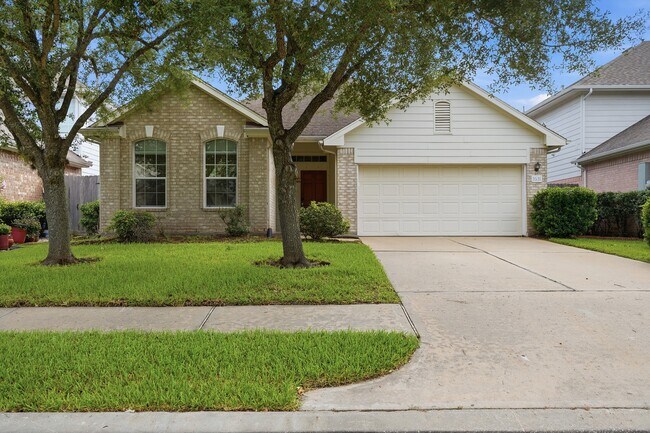 Building Photo - 1631 Crescent Shores Ln