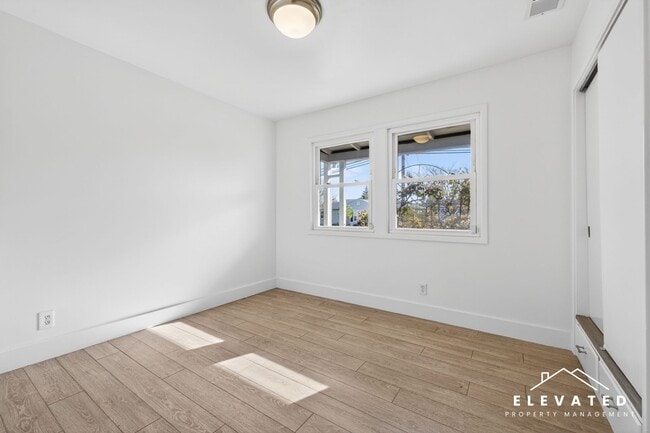 Building Photo - 45 Payran St