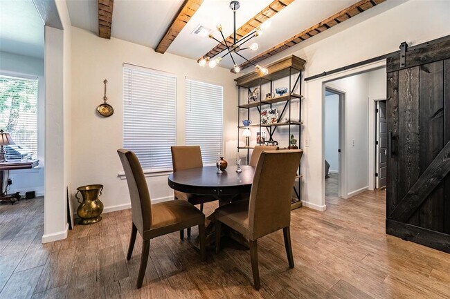 Building Photo - 2429 Rumble Ct