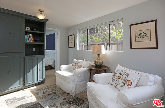 Building Photo - 2673 Mandeville Canyon Rd