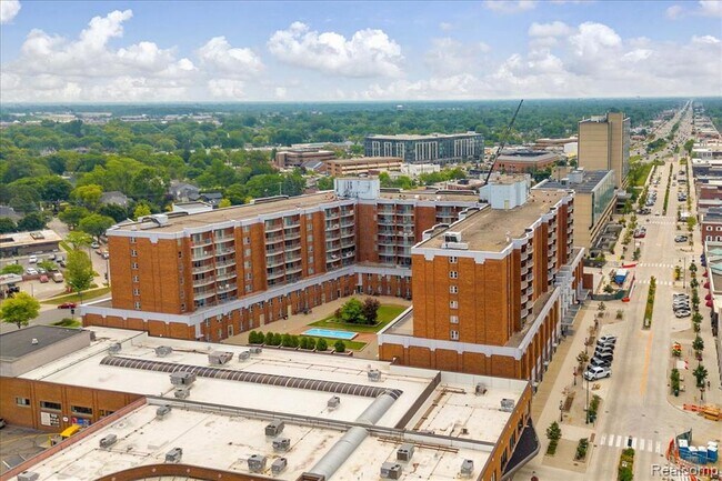 Building Photo - 411 S Old Woodward Ave