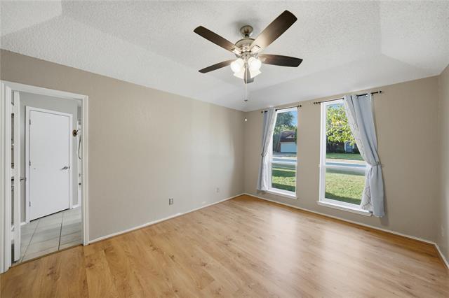 Building Photo - 1129 W Hills Terrace