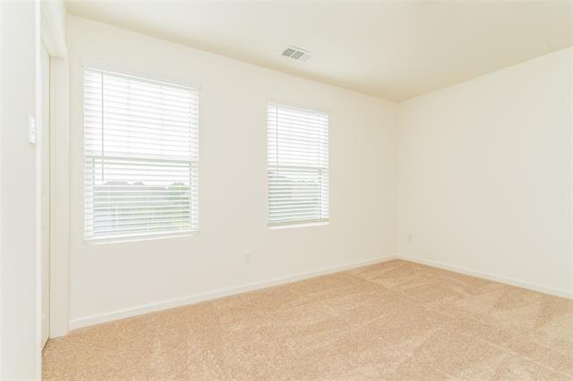 Building Photo - 440 Canoe Way