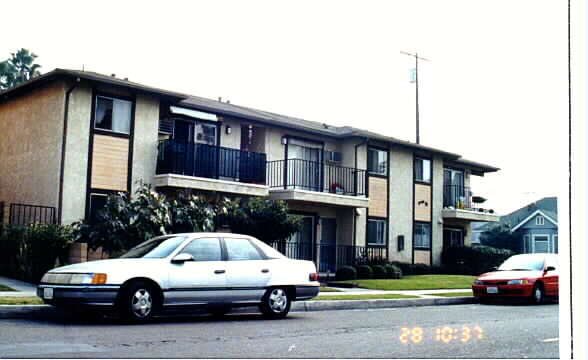 Building Photo - 200 N Citron St