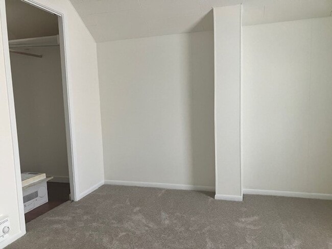 Building Photo - Single Family Home for Rent