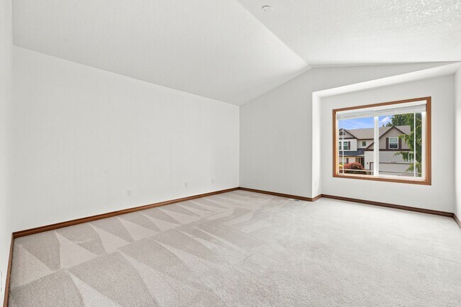 Building Photo - Spacious 3 Bedroom Home in East Vancouver – Great Location Near Harmony & Union Schools