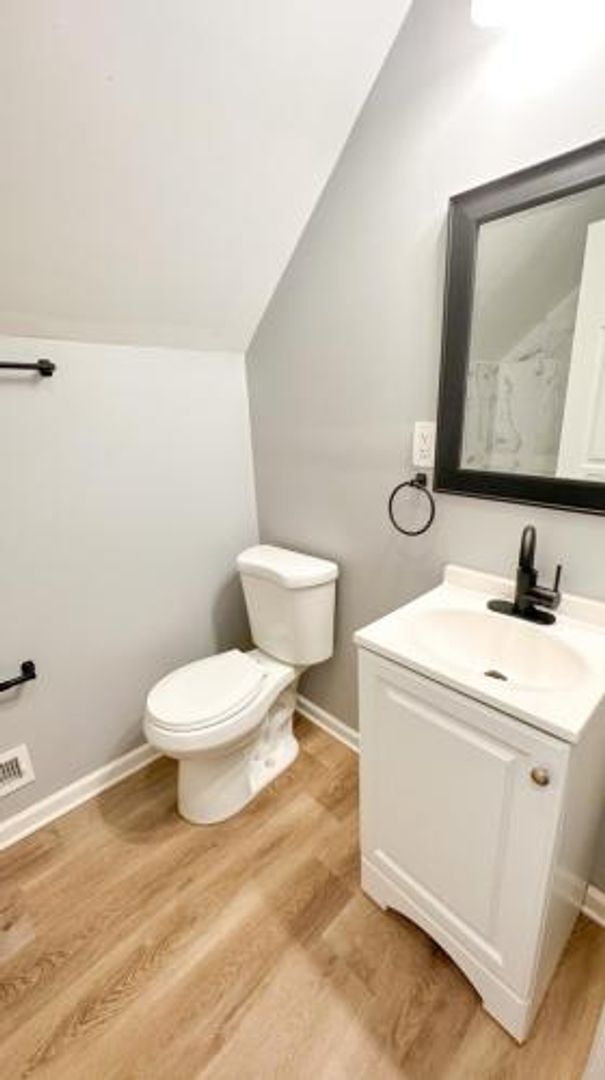 Building Photo - Spacious 3BR / 2BA Home – Private Upstairs Living Area & Fenced Backyard