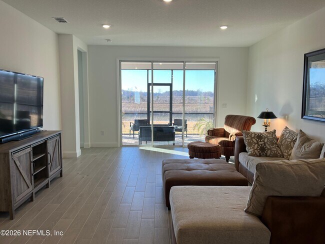 Building Photo - 66 Otsego Ln