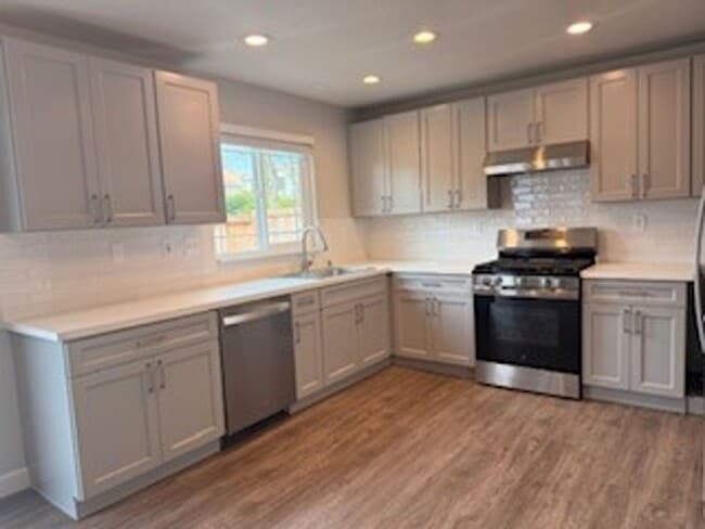 Building Photo - Stunning 4 Bed | 2.5 Bath Home – Fully Upgraded – Westgate Neighborhood