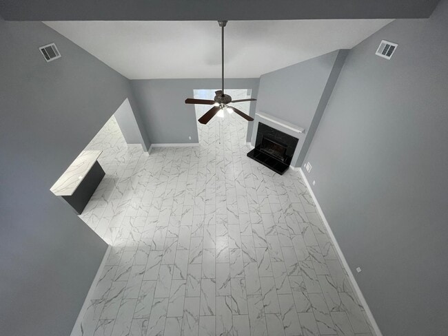 Building Photo - 711 Chaseway Dr