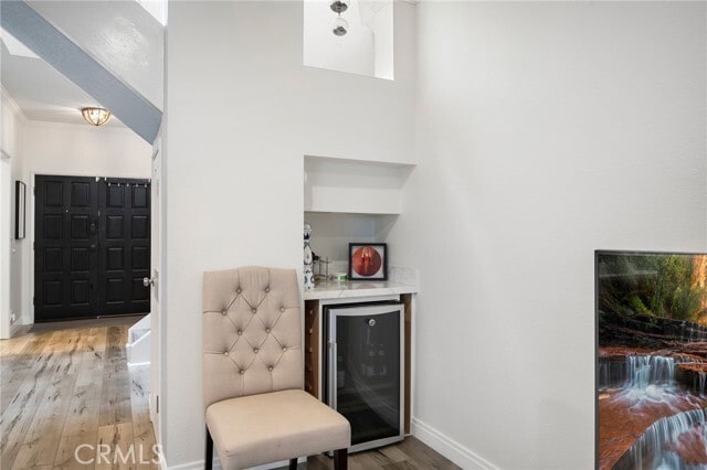 Building Photo - 13041 Moorpark St